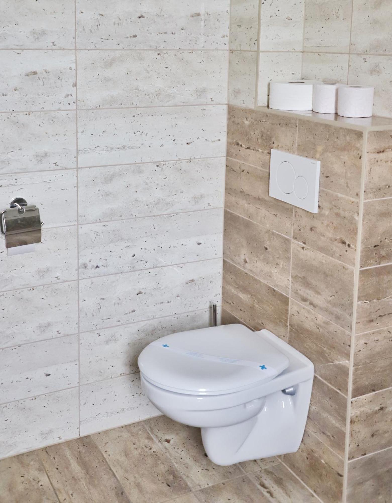 Aurora Rendezvenyterem & Szallas Jaszapati Phòng bức ảnh